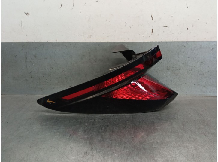 Recambio de piloto trasero de aleta izquierda para hyundai tucson (nx4e, nx4a) 1.6 t-gdi htrac referencia OEM IAM 92401N7000 924