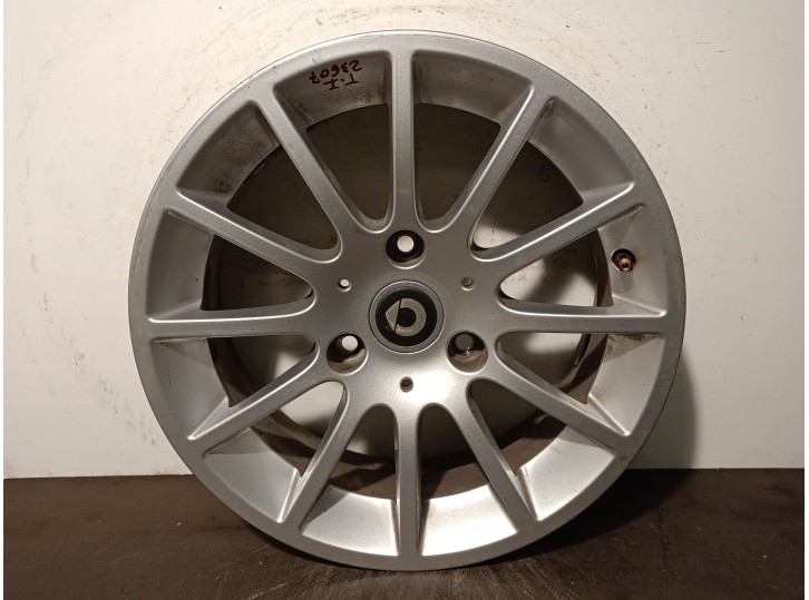 Recambio de llanta para smart coupe 1.0 cat referencia OEM IAM A4514010402 R155.5JX15H2ET22 