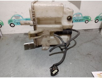 Replacement washer fluid reservoir for Nissan Primera Saloon (P11) basic OEM IAM reference 