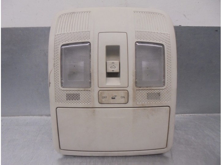 Recambio de luz interior para mazda cx-5 2.2 turbodiesel cat referencia OEM IAM KD4769970A KD4569971 