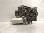 Recambio de motor elevalunas delantero derecho para audi a6 berlina (4b2) 2.5 v6 24v tdi cat (aym) referencia OEM IAM 0130821774