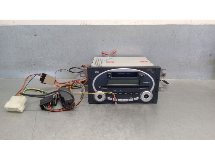 Recambio de sistema audio / radio cd para kia cerato 2.0 turbodiesel cat referencia OEM IAM 96140F 