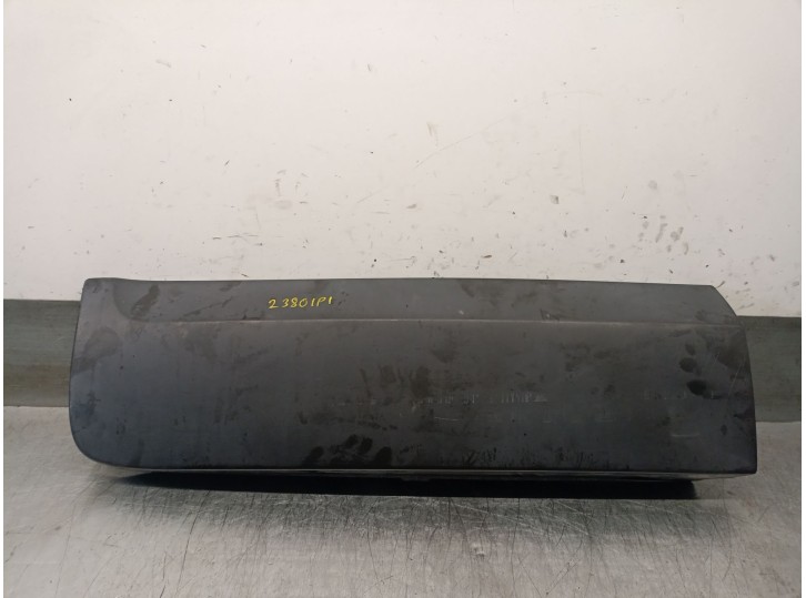 Recambio de molduras traseras para renault kangoo (f/kc0) 1.2 referencia OEM IAM 7700804869  