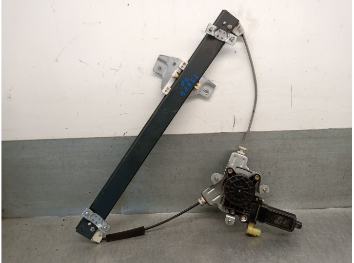 Recambio de elevalunas delantero derecho para hyundai getz (tb) 1.5 crdi cat referencia OEM IAM 824041C210 824041C210 