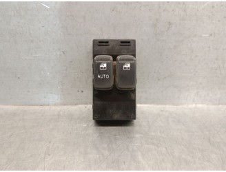 Replacement front left window regulator switch for Hyundai Getz (TB) 1.5 CRDi CAT OEM IAM reference 935701C010 935701C010 