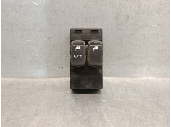Recambio de mando elevalunas delantero izquierdo para hyundai getz (tb) 1.5 crdi cat referencia OEM IAM 935701C010 935701C010 