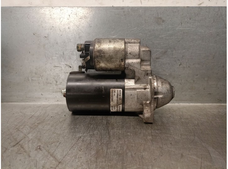 Recambio de motor arranque para nissan micra (k12e) 1.4 cat referencia OEM IAM 233001F715 233001F771 0001107092 BOSCH