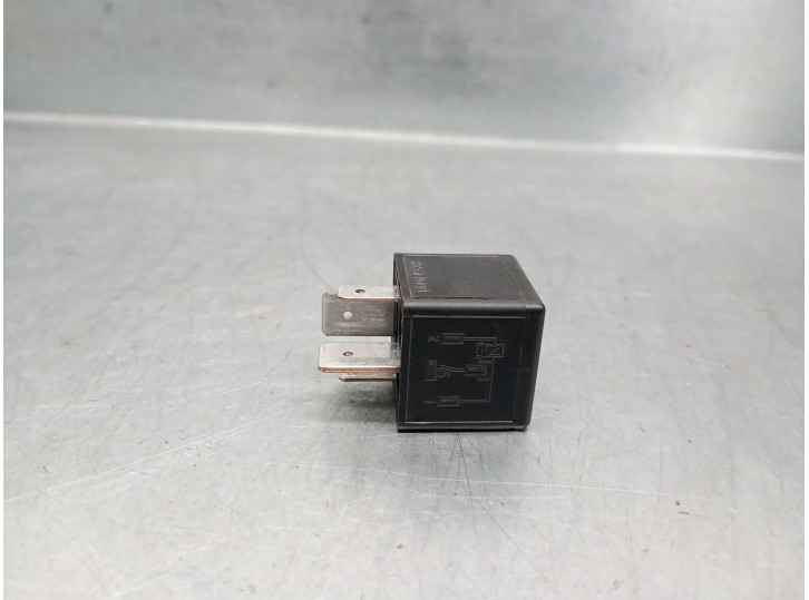 Recambio de rele para volvo xc90 2.4 diesel cat referencia OEM IAM 9441158 