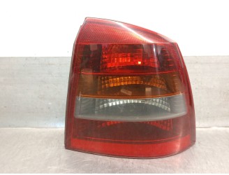 Recambio de piloto trasero derecho para opel astra g berlina 2.0 dti referencia OEM IAM 13117093 13117093 