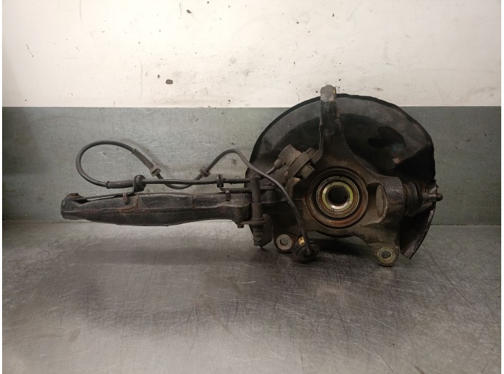 Replacement front right steering knuckle for MG series 45 (t/rt) 2.0 td OEM IAM reference RBK100480 RBK100480 