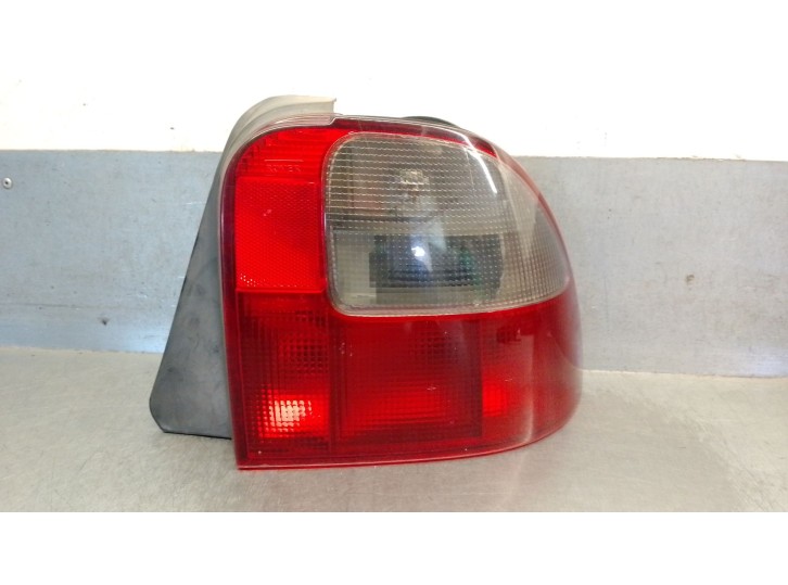 Replacement rear right tail light for MG Series 45 (t/rt) 2.0 TD OEM IAM reference D20T2N 
