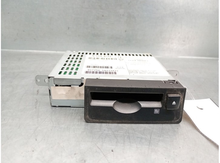 Recambio de sistema audio / radio cd para volvo xc90 2.4 diesel cat referencia OEM IAM 30737974 