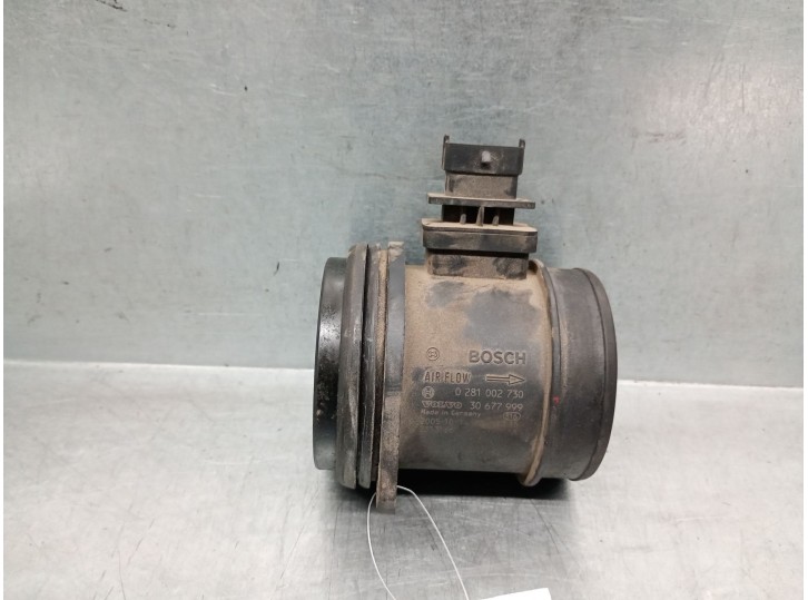 Recambio de caudalimetro para volvo xc90 2.4 diesel cat referencia OEM IAM 30677999 