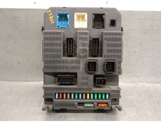 Recambio de caja reles / fusibles para peugeot 308 i (4a_, 4c_) 2.0 hdi referencia OEM IAM 9663798180 VALEO