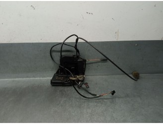 Recambio de cerradura puerta delantera izquierda para mercedes-benz clase clk (w209) coupe 2.7 cdi 20v cat referencia OEM IAM A2