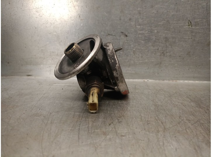 Recambio de soporte filtro aceite para renault scenic ii 1.5 dci diesel referencia OEM IAM 8200262513 8201056869 