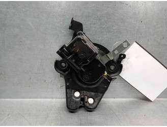 Recambio de cerradura maletero / porton para mazda 3 lim. (bl) 2.2 turbodiesel cat referencia OEM IAM G33M62310B G33M62310B 