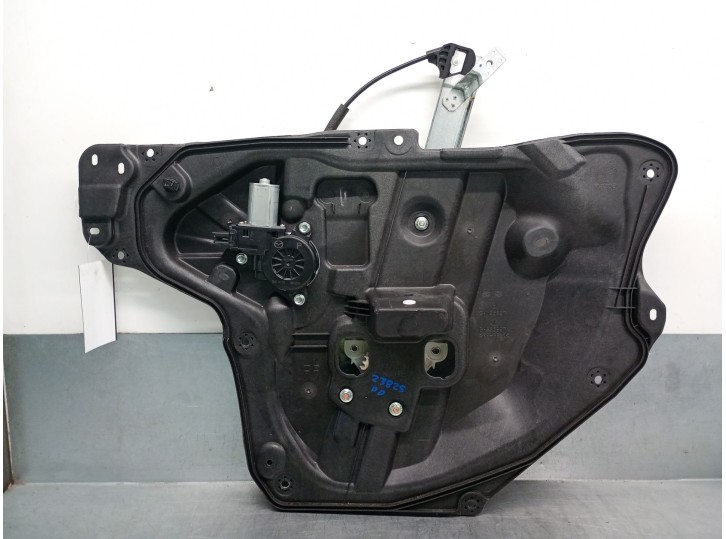 Recambio de elevalunas delantero derecho para mazda 3 lim. (bl) 2.2 turbodiesel cat referencia OEM IAM BHN958590A BHS25897XB 