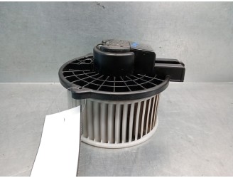 Recambio de motor calefaccion para mazda 3 lim. (bl) 2.2 turbodiesel cat referencia OEM IAM KD4561B10 KD4561B10 