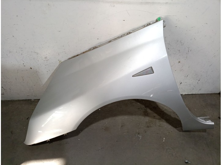 Recambio de aleta delantera izquierda para renault espace iv (jk0) 3.5 v6 referencia OEM IAM 7701473588 7701473588 