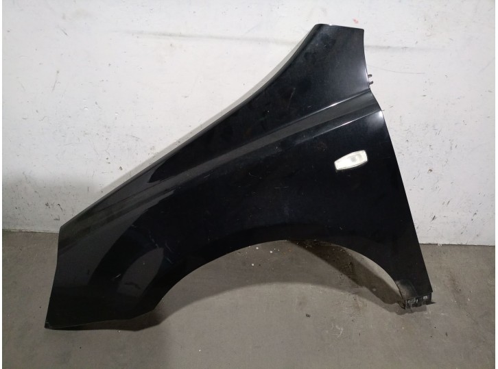 Recambio de aleta delantera izquierda para kia carnival 2.9 crdi cat referencia OEM IAM 663114D030 663114D030 