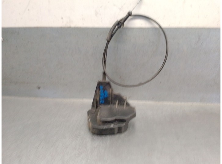 Recambio de cerradura puerta trasera derecha para kia carnival 2.9 crdi cat referencia OEM IAM 814504D503 814504D503 