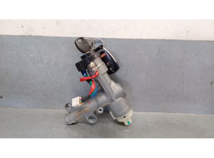 Replacement ignition switch for Kia Carnival 2.9 CRDi CAT OEM IAM reference 819104D020 819104D020 