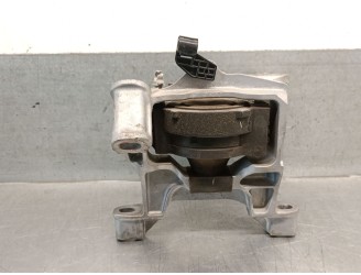 Recambio de soporte motor derecho para mazda cx-5 (kf) 2.0 referencia OEM IAM KB7W39060 KB7W39060 