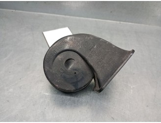 Recambio de claxon para mazda 3 lim. (bl) 2.2 turbodiesel cat referencia OEM IAM B63C6678YA 