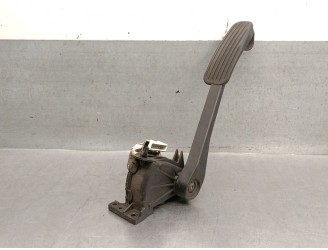 Replacement throttle pedal potentiometer for Volvo XC90 2.5 20V Turbo CAT OEM IAM reference 30683520 30748753 6PV00853716 HELLA
