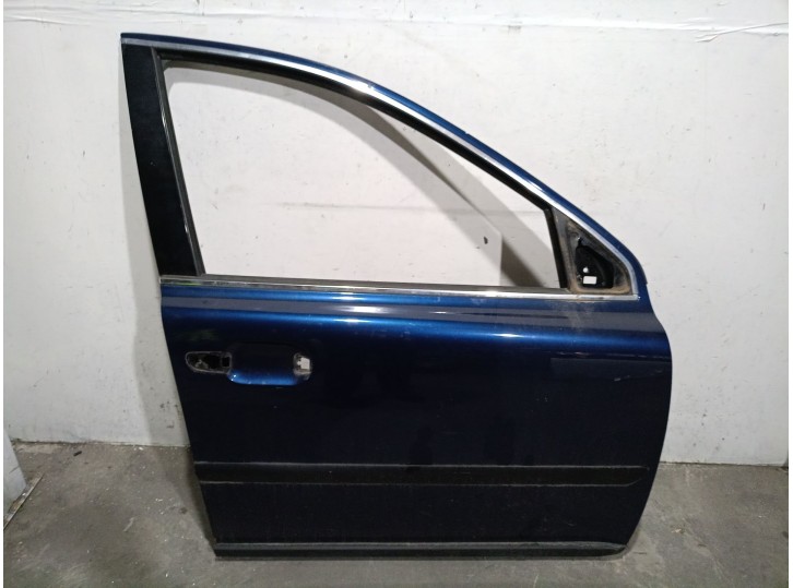 Replacement right front door for Volvo XC90 2.5 20V Turbo CAT OEM IAM reference 31218752 31218752 