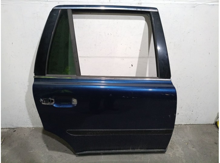 Recambio de puerta trasera derecha para volvo xc90 2.5 20v turbo cat referencia OEM IAM 31385359 31385359 