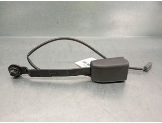 Replacement front right seatbelt buckle for Mazda 3 lim. (BL) 2.2 turbodiesel cat OEM IAM reference B6YC57620 B6YC5762