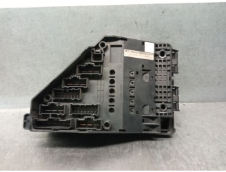 Recambio de caja reles / fusibles para mg serie 25 (rf) 1.6 16v cat referencia OEM IAM 114732101801 103720 