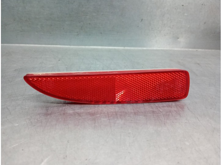 Recambio de piloto trasero derecho paragolpes para mazda 3 lim. (bl) 2.2 turbodiesel cat referencia OEM IAM D350515M0E D350515M0