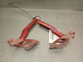 Recambio de bisagra capot para mazda 3 lim. (bl) 2.2 turbodiesel cat referencia OEM IAM B45A52410A B45A52410A 