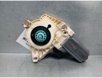 Recambio de motor elevalunas delantero izquierdo para mercedes-benz clase b (w245) 180 cdi (245.207) referencia OEM IAM A1698204