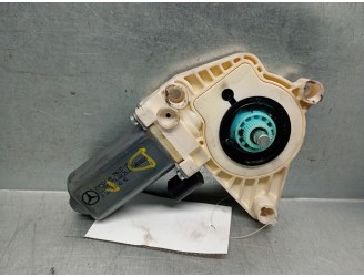 Recambio de motor elevalunas delantero derecho para mercedes-benz clase b (w245) 180 cdi (245.207) referencia OEM IAM A169820424