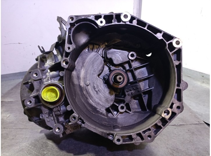 Recambio de caja cambios para opel zafira b 1.9 cdti referencia OEM IAM M32019DI 5700043 0818839HL
