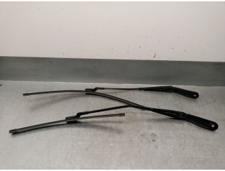 Recambio de brazo limpia delantero derecho para volvo xc60 i suv (156) d5 awd referencia OEM IAM 30753526 30753525 