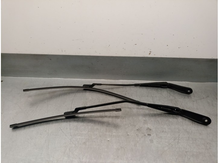 Recambio de brazo limpia delantero derecho para volvo xc60 i suv (156) d5 awd referencia OEM IAM 30753526 30753525 