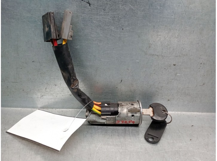 Recambio de conmutador de arranque para renault master ii furgoneta (fd) 2.8 dti referencia OEM IAM 7701469773 7701469773 