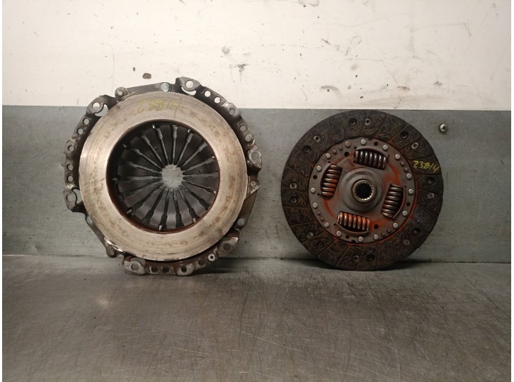 Recambio de kit embrague para peugeot 207 16v cat (kfu / et3j4) referencia OEM IAM 2004AK 2004AK 