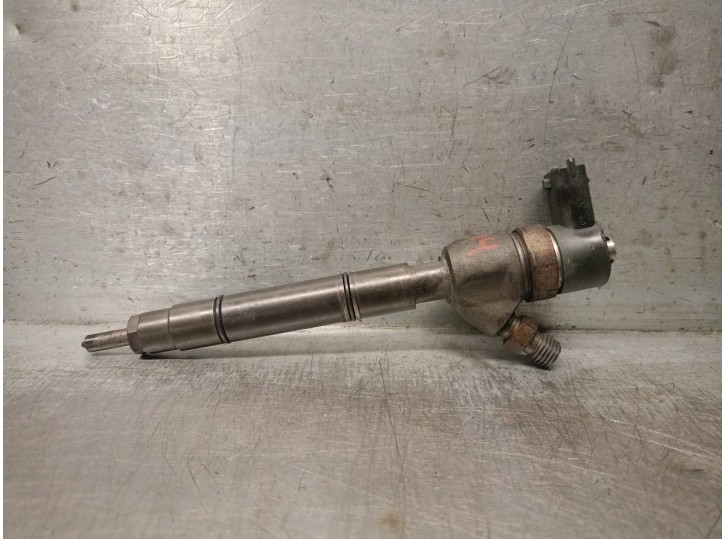 Recambio de inyector para hyundai getz (tb) 1.5 crdi cat referencia OEM IAM 0445110256 
