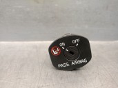 Recambio de boton airbag para volvo xc60 i suv (156) d5 awd referencia OEM IAM 30795214  