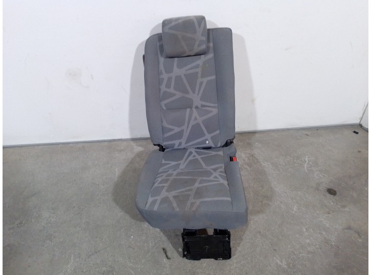 Recambio de asientos trasero derecho para ford tourneo connect (tc7) 1.8 tdci cat referencia OEM IAM 4944543 TELA GRIS 6 PUERTAS