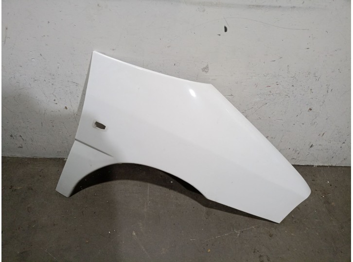 Recambio de aleta delantera derecha para citroën jumpy 2.0 hdi referencia OEM IAM 7841P6 7841P6 