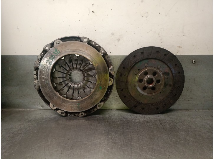 Recambio de kit embrague para opel meriva a 1.7 16v referencia OEM IAM 5666013 5666013 