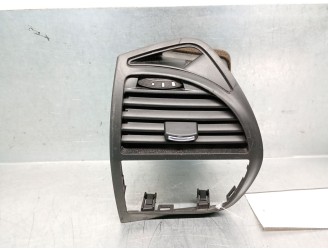 Replacement air vent for Citroën C4 Grand Picasso 2.0 HDi FAP OEM IAM reference 303843 