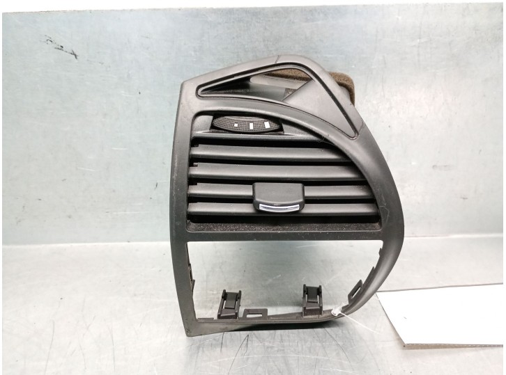 Recambio de aireador para citroën c4 grand picasso 2.0 hdi fap referencia OEM IAM 303843 